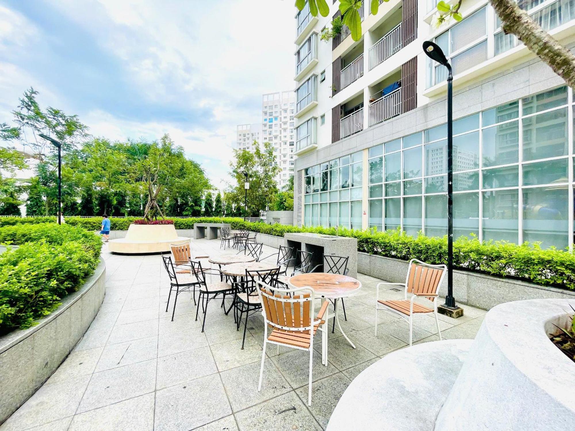 Secc Luxury 2-Br Apartment, Scenic Valley, Saigon Exhibition And Convention Center, Fv Hospital, Phu My Hung District 7 Thành Pho Ho Chí Minh Esterno foto