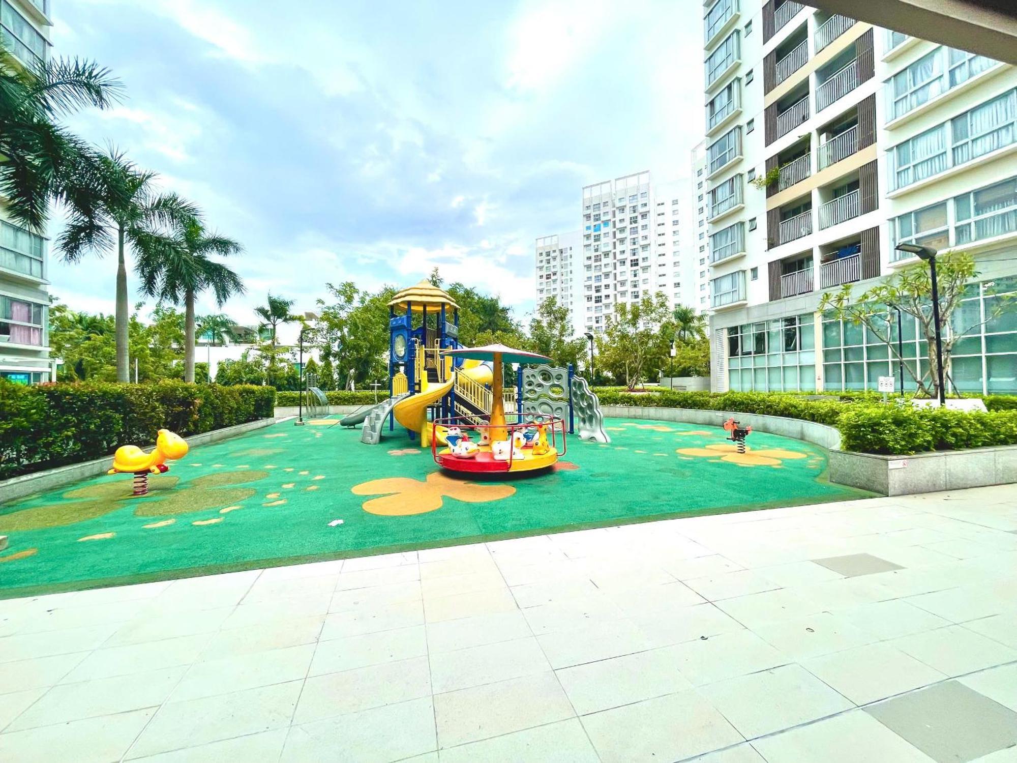 Secc Luxury 2-Br Apartment, Scenic Valley, Saigon Exhibition And Convention Center, Fv Hospital, Phu My Hung District 7 Thành Pho Ho Chí Minh Esterno foto
